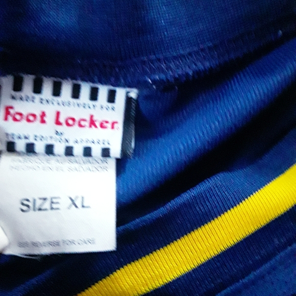 VINTAGE University of Michigan Wolverines Foot Locker #30 Jersey. Size XL - Picture 2 of 6